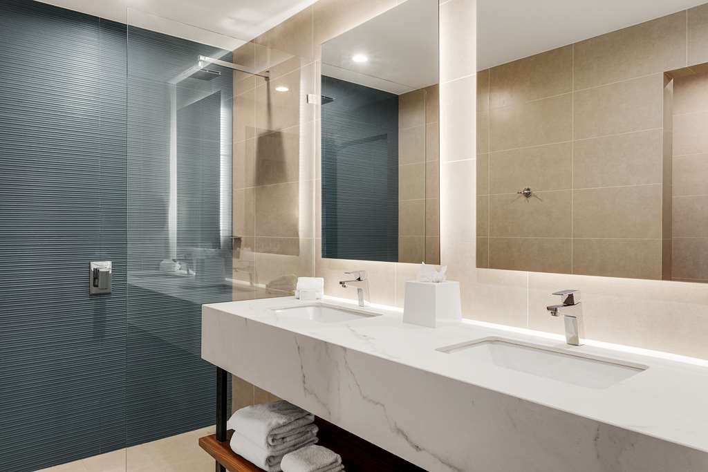 Hilton Garden Inn San Jose Airport City Mall - photo 4