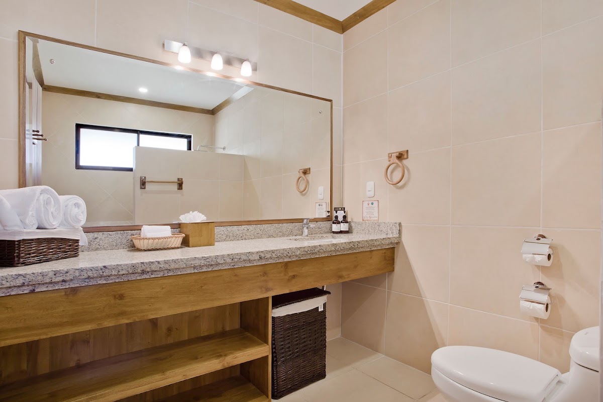 Hotel Hacienda Guachipelin & Adventure Center - photo 4