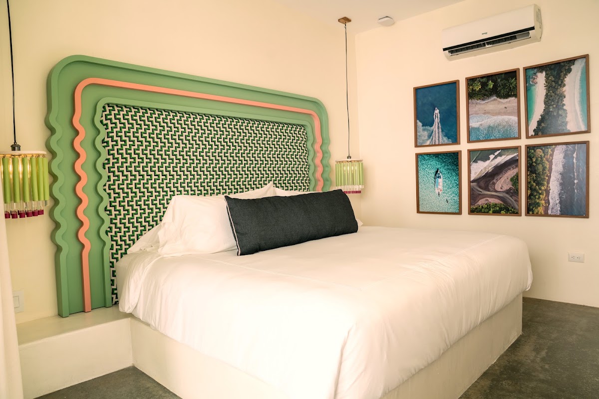 The Beach Break Surf Hotel and Restaurant - photo 2