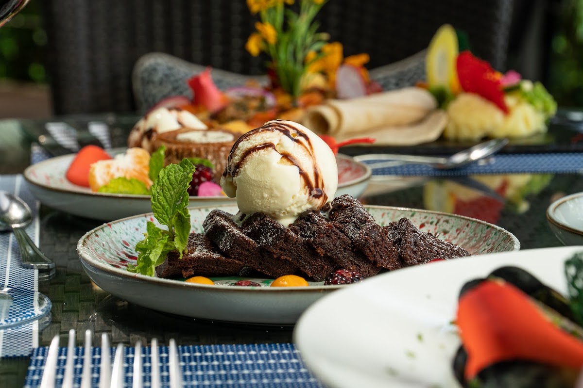 Karolas Restaurant - photo 2