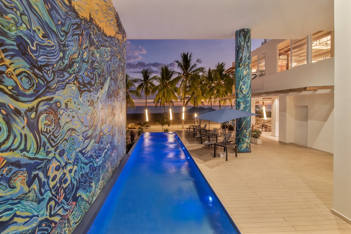 Clarita's Beach Bar & Resort - photo 3