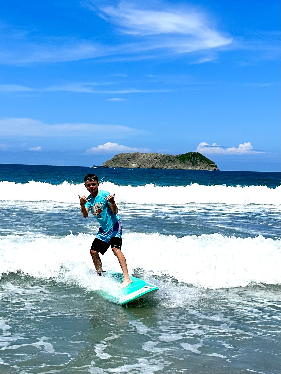 Manuel Antonio Surf School - photo 2