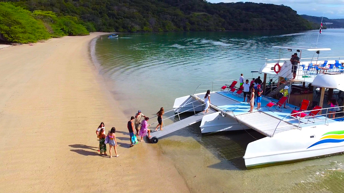 Catamaran Ocean Tours - photo 5