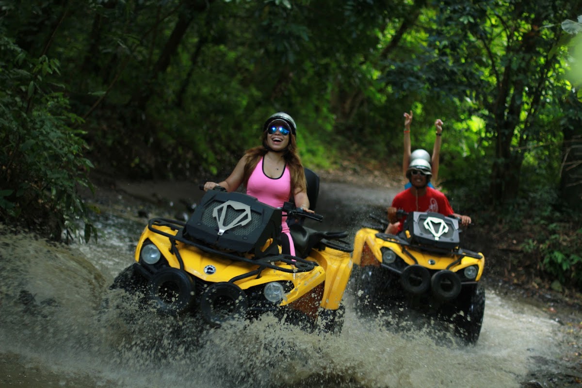 Carabalí Rainforest Park - photo 2