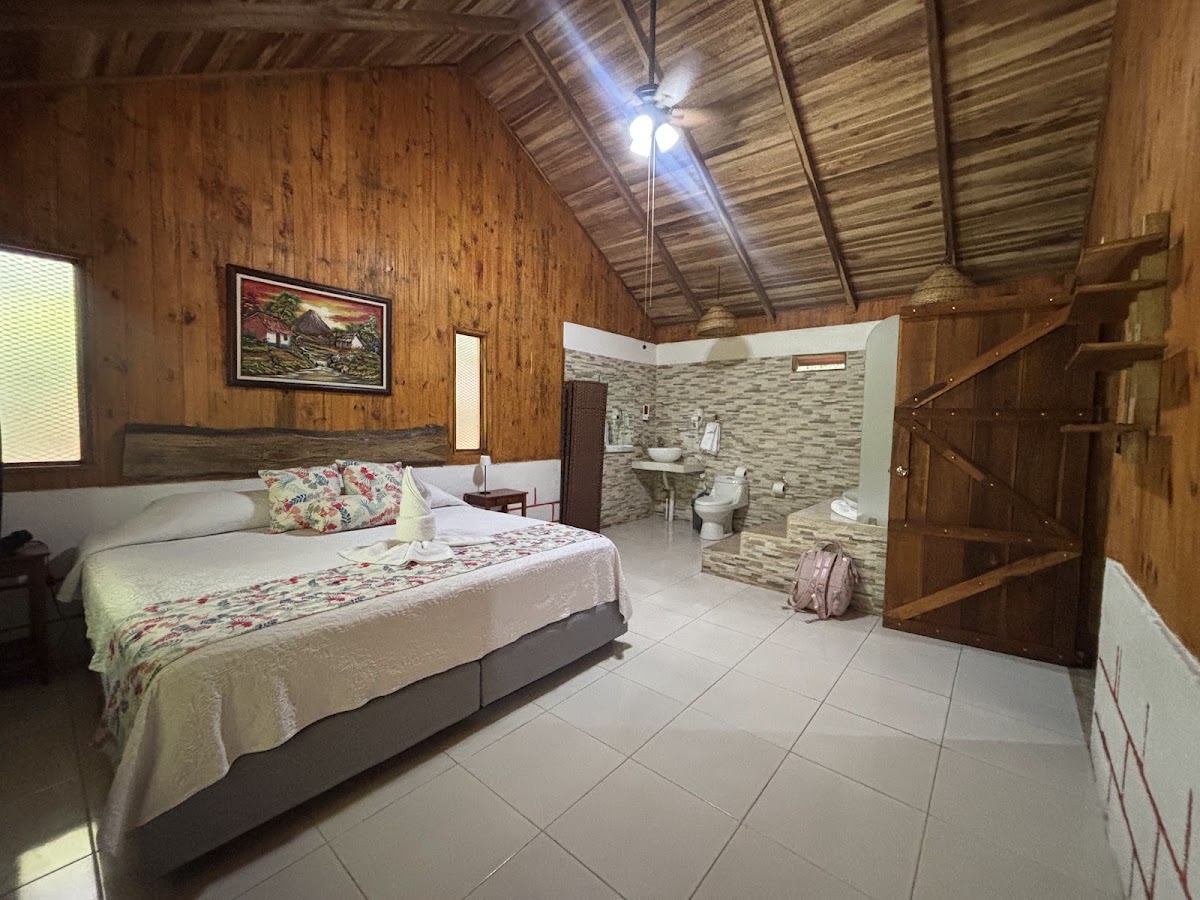 Arenal Oasis Eco Lodge & Wildlife Refuge - photo 2