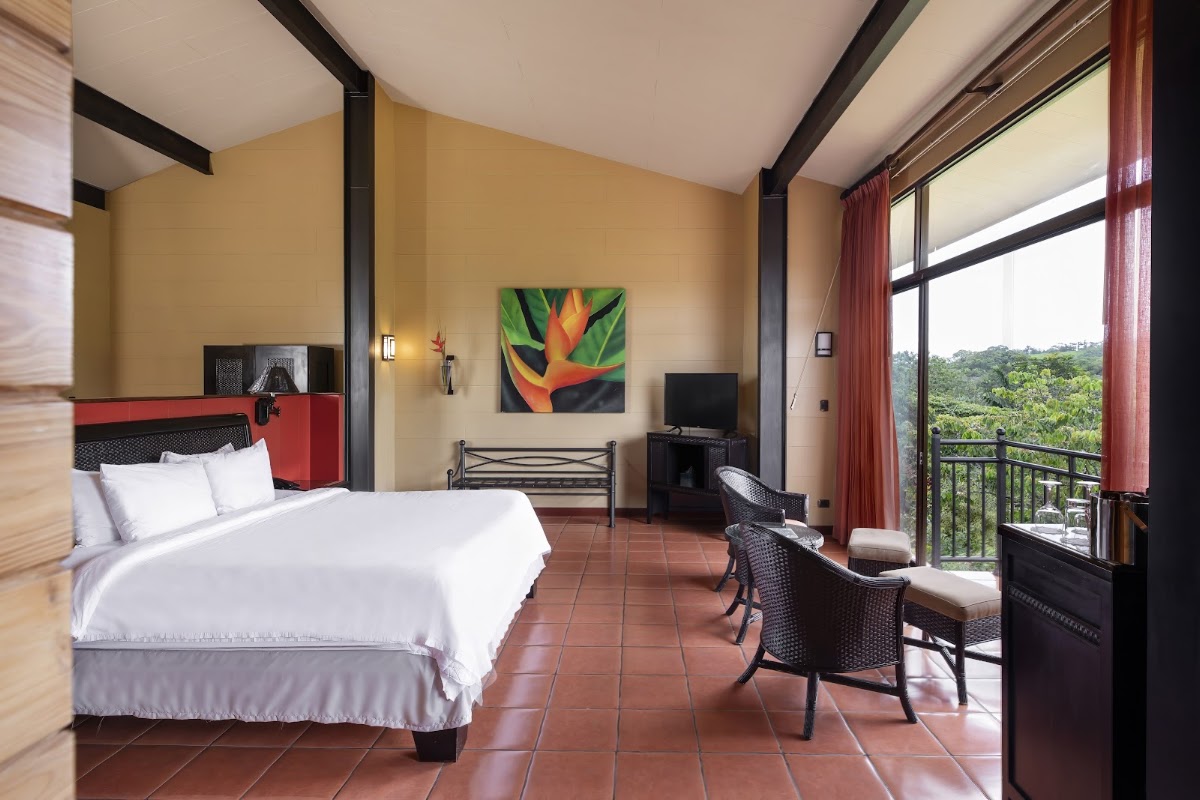 Hotel Arenal Kioro Suites & Spa - photo 2
