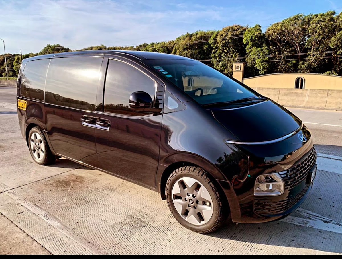 Black Car Transport & Taxi Services - photo 2