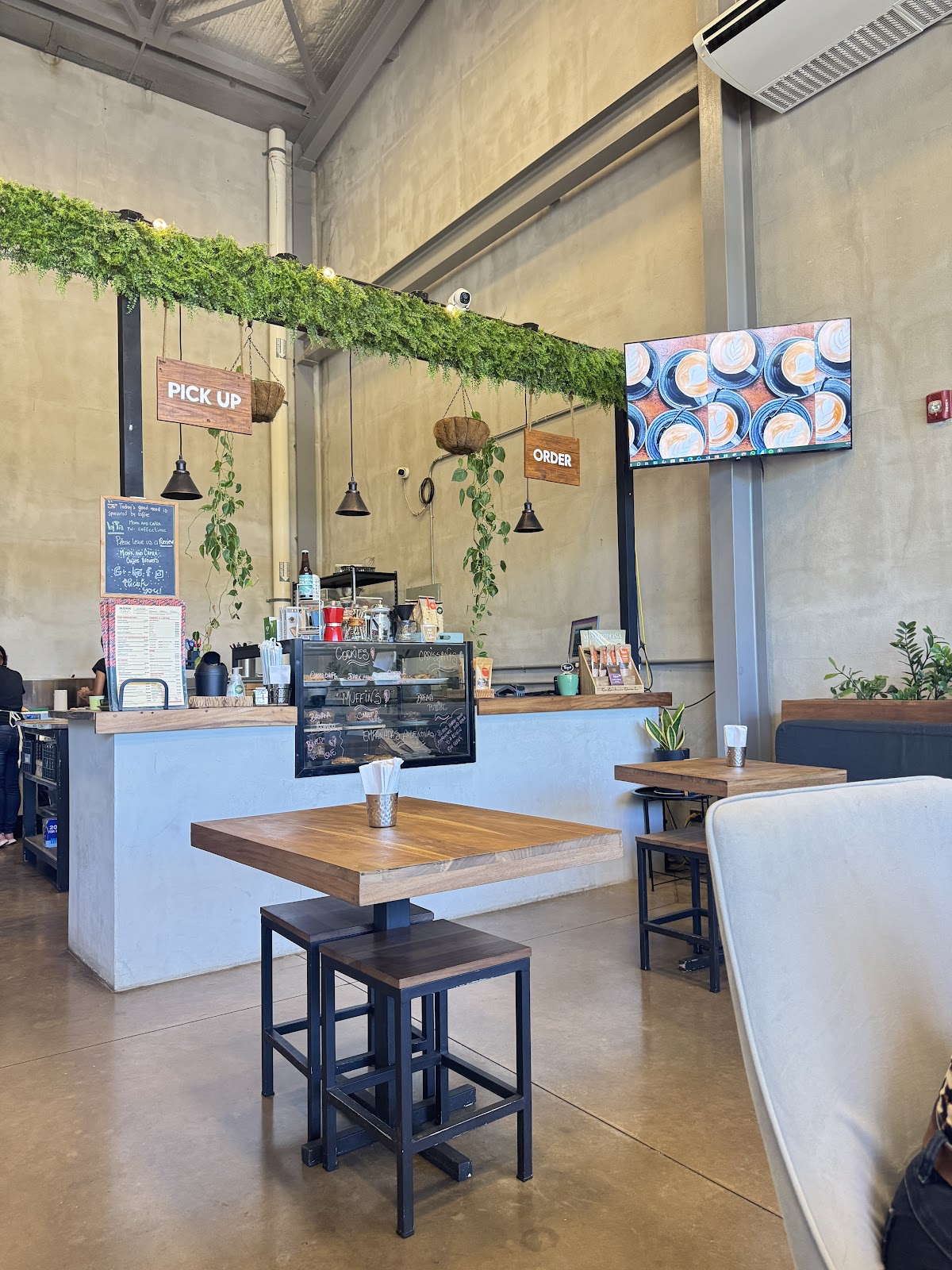 Monk & Capra Coffee Brewers - photo 5
