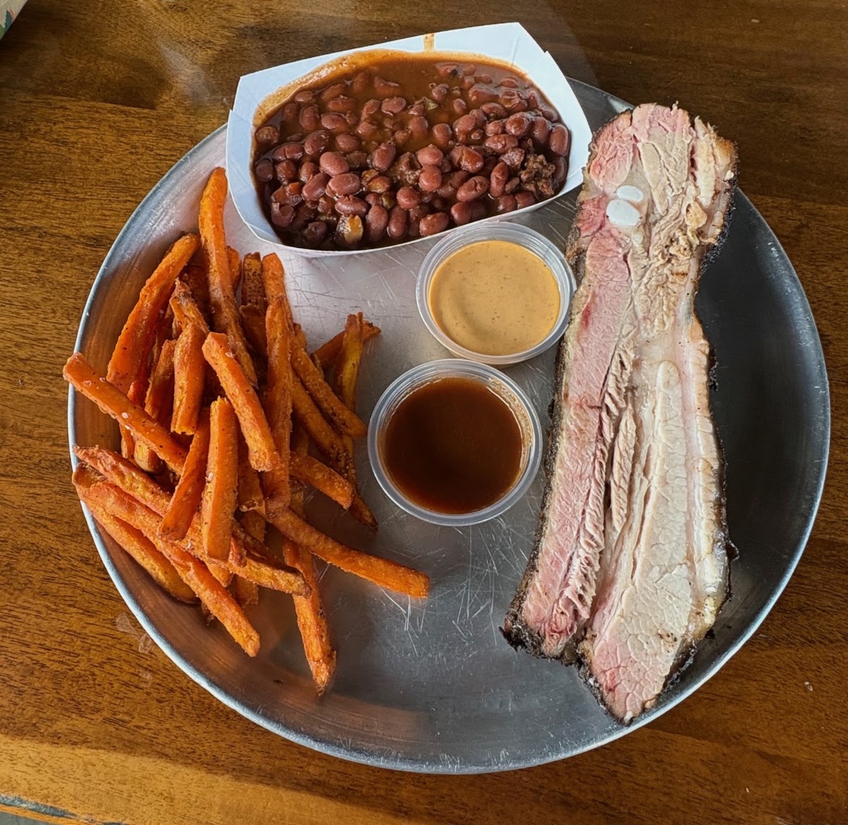 Buzzed Monkey BBQ & Grill - photo 4