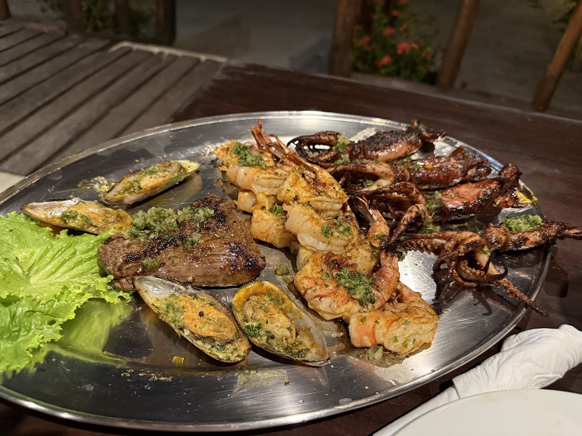 El Lagarto Steak House & Seafood - photo 3