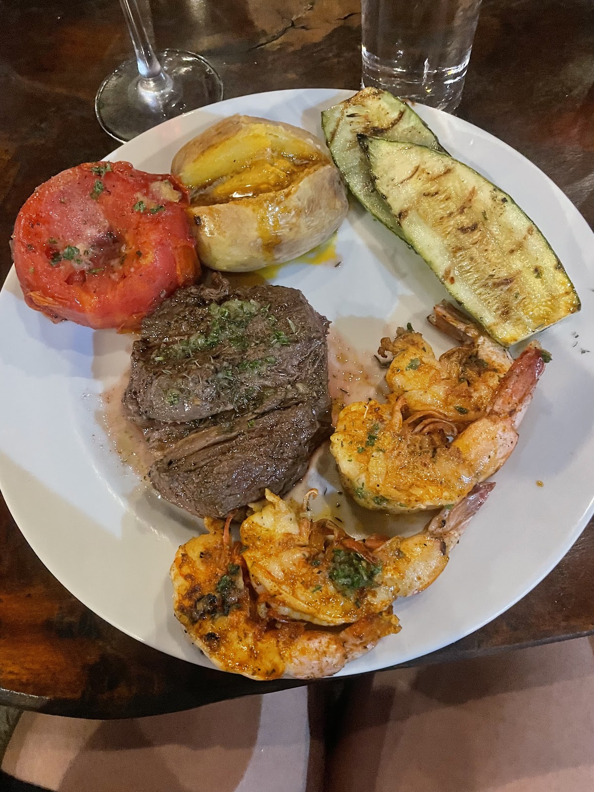 El Lagarto Steak House & Seafood - photo 5