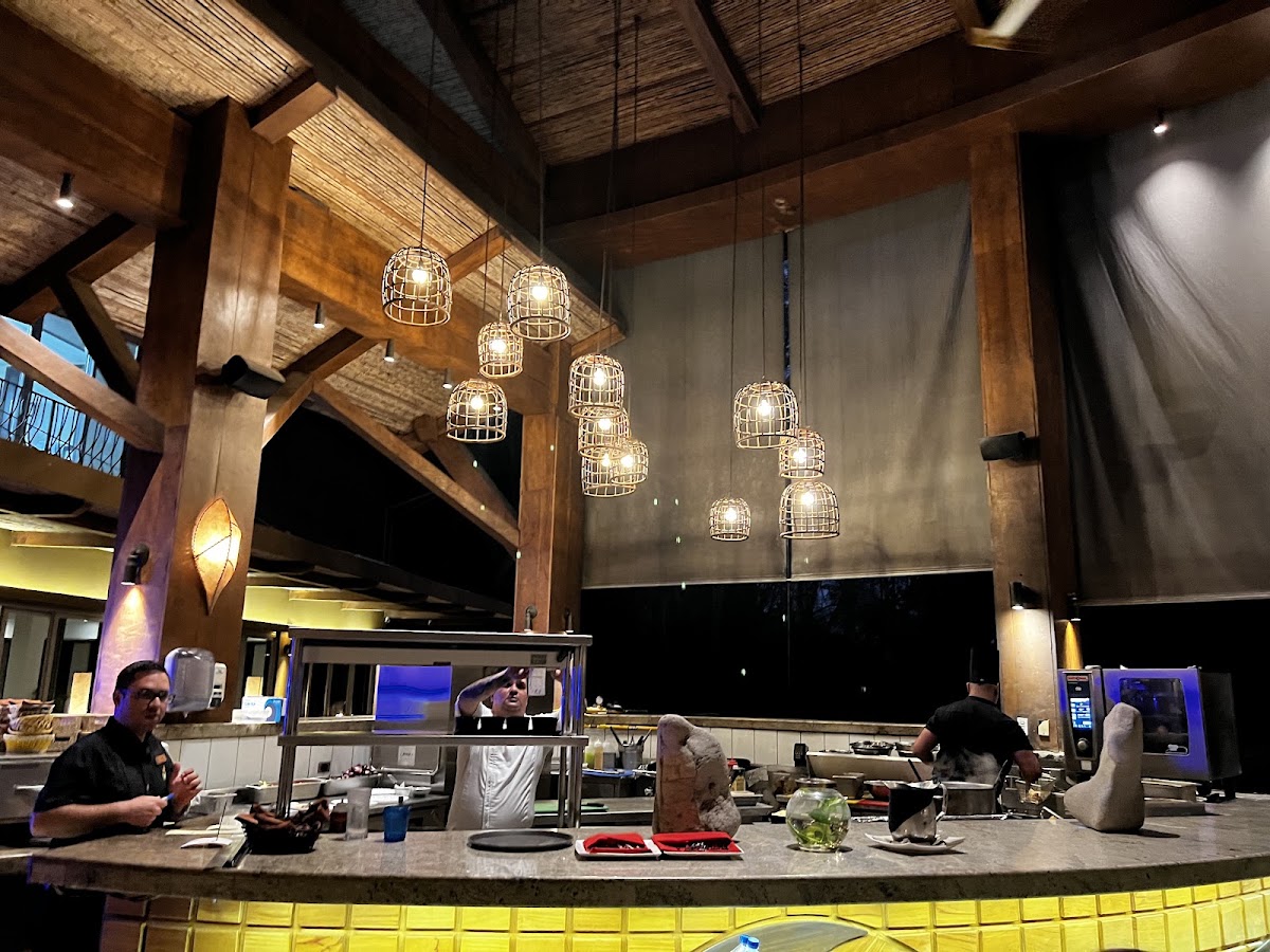 Poro Poro Restaurant - featured photo