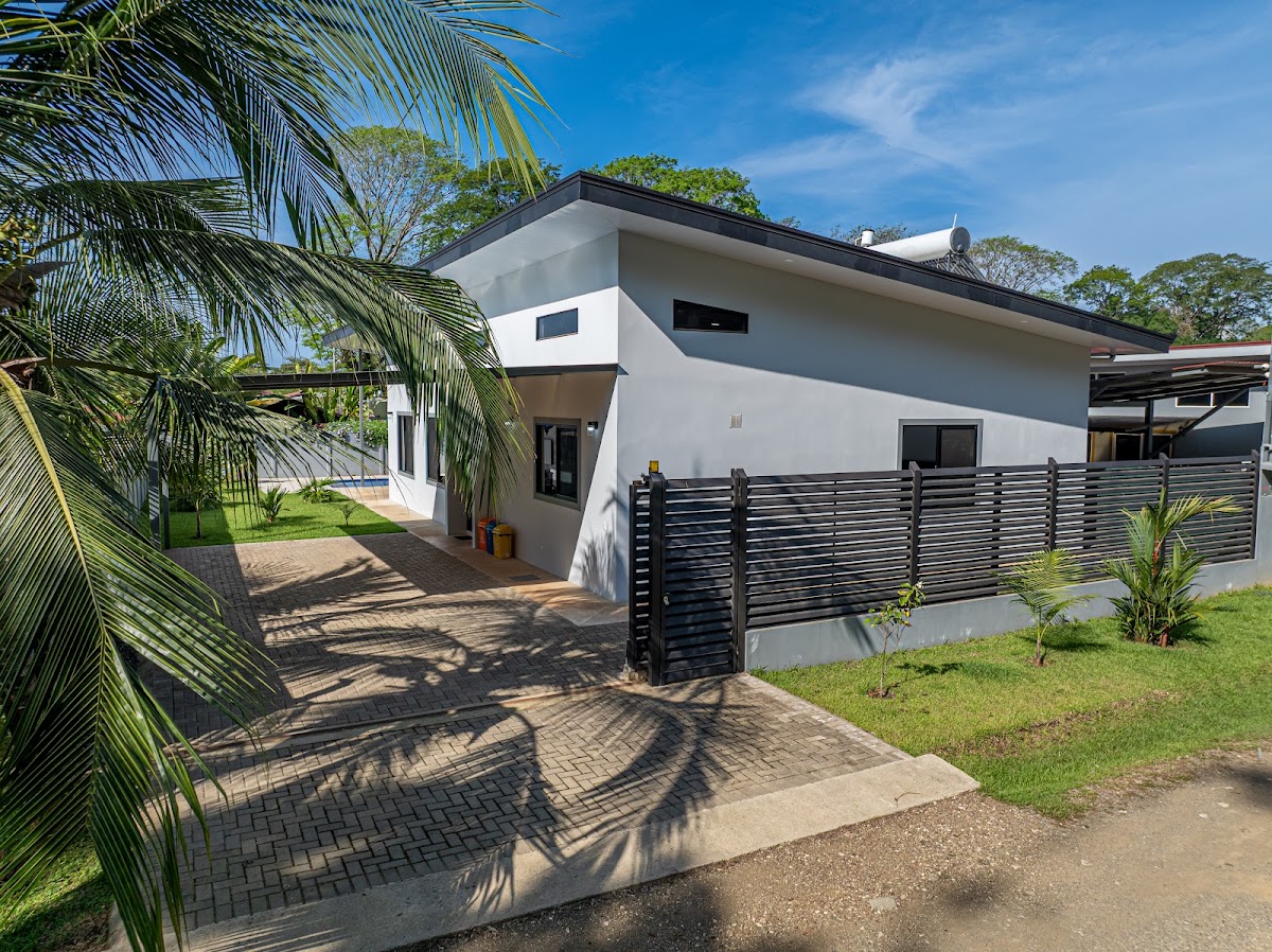 Costa Rica Playbook Real Estate & Relocation - photo 2