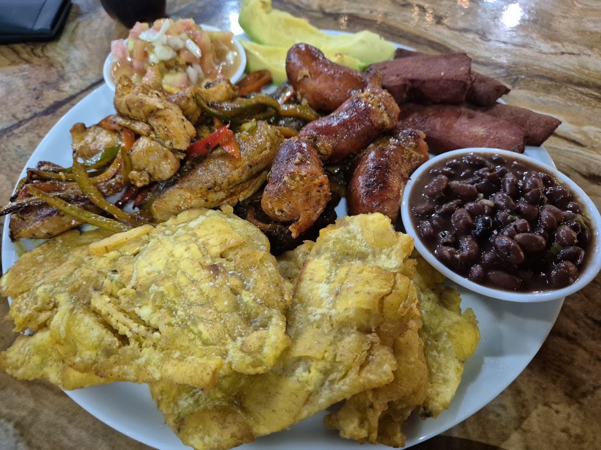 EL TUCAN By Doni Comida Tipica costarricense - photo 3