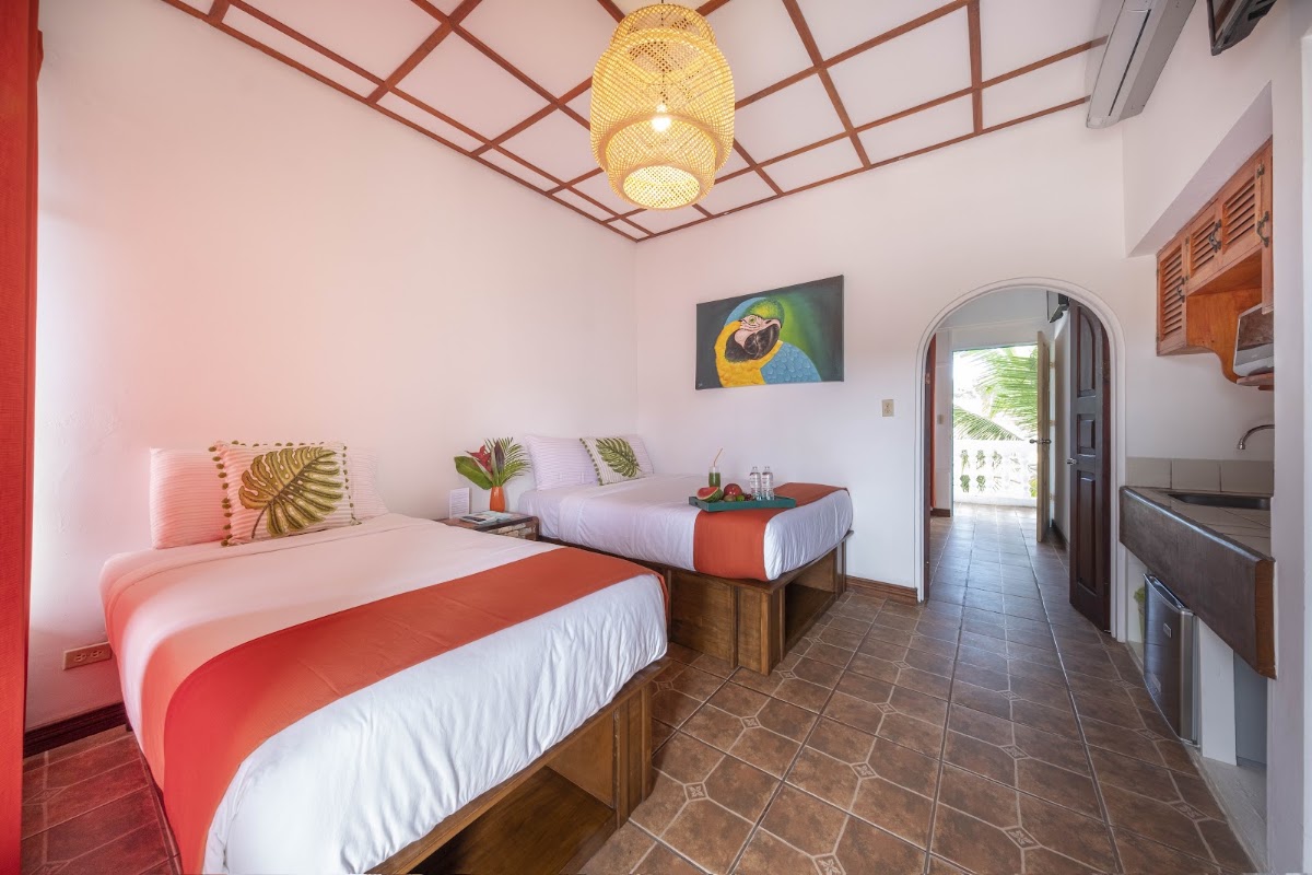 Bird of Paradise Hotel - photo 2