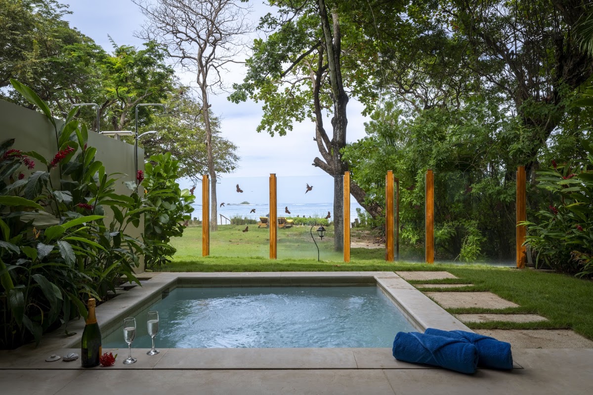 Capitán Suizo Beachfront Boutique Hotel - photo 3
