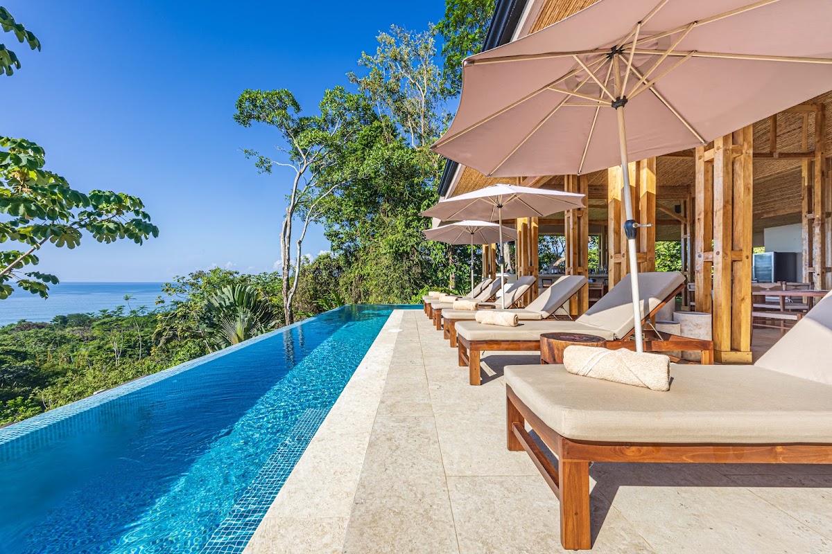 Tiki Villas Rainforest Lodge & Spa - photo 3