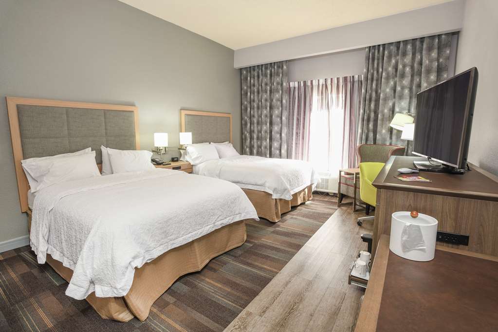 Hampton Inn Jacksonville East Regency Square - photo 2