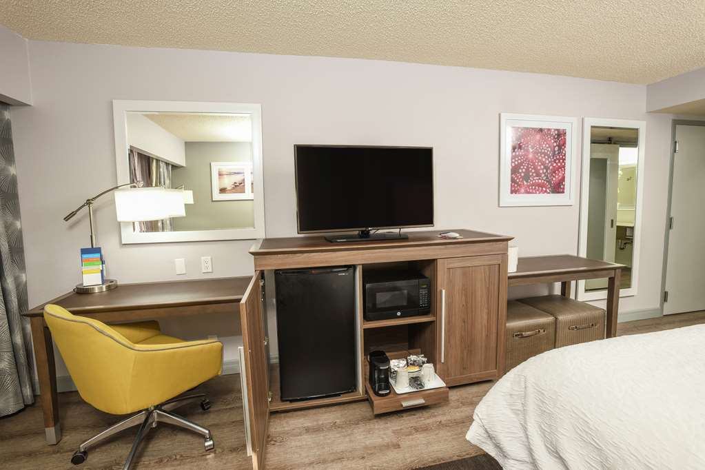 Hampton Inn Jacksonville East Regency Square - photo 5