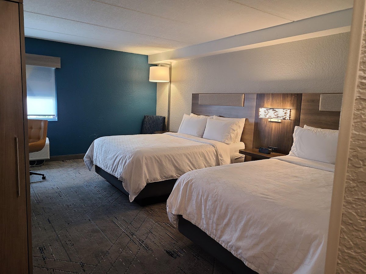Holiday Inn Express & Suites Ft Lauderdale N - Exec Airport by IHG - photo 2