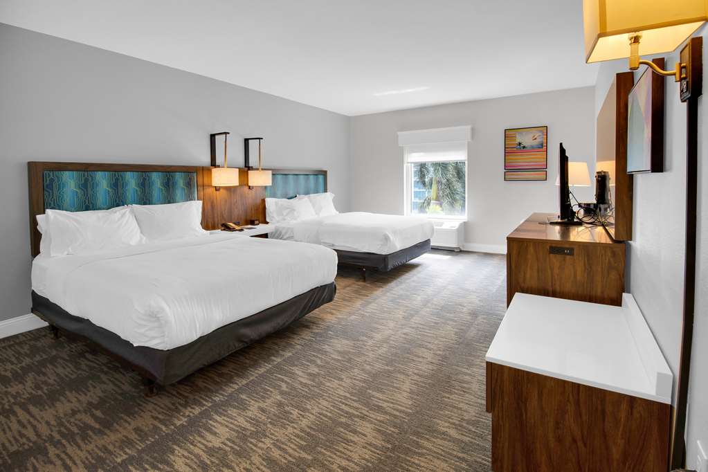 Hampton Inn & Suites Sarasota/Bradenton-Airport - photo 5