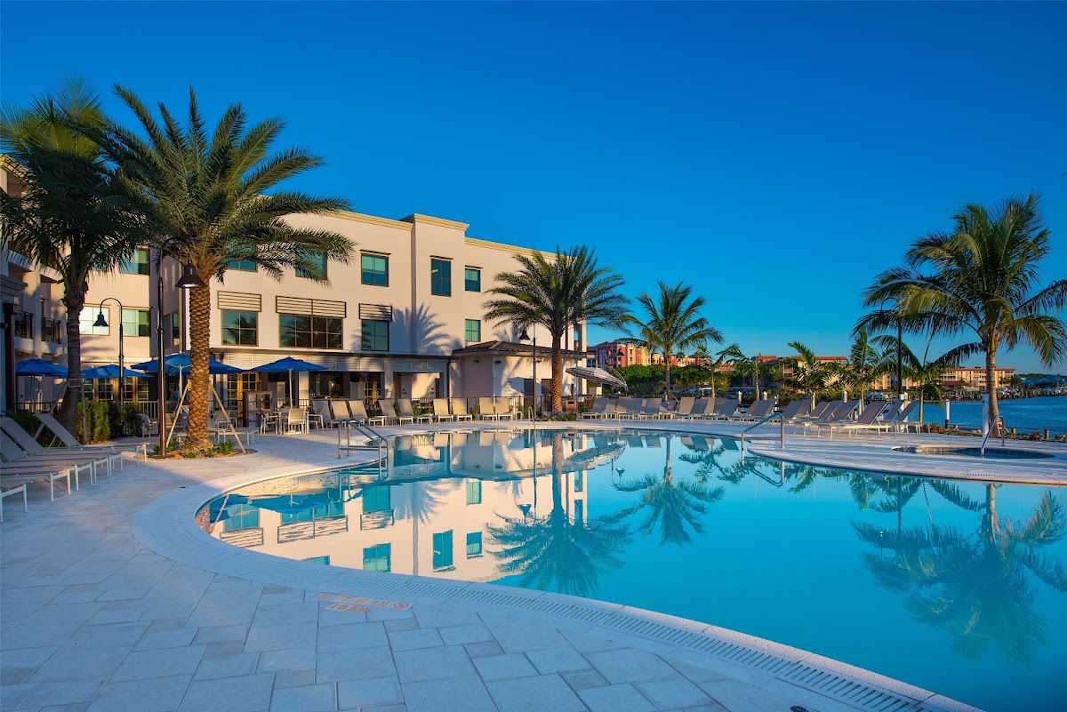Hyatt House Naples/5th Avenue - photo 5