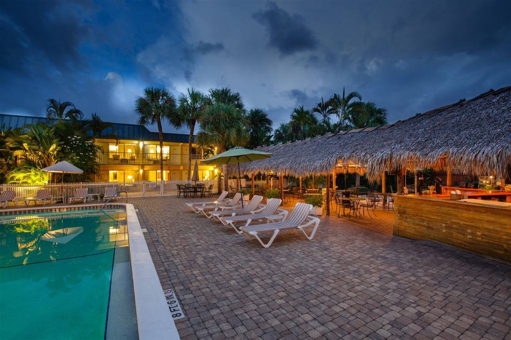 Naples Garden Inn - photo 5