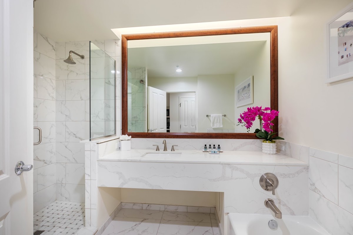 The Capri Inn - photo 4